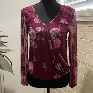 Floral and sleek blouse